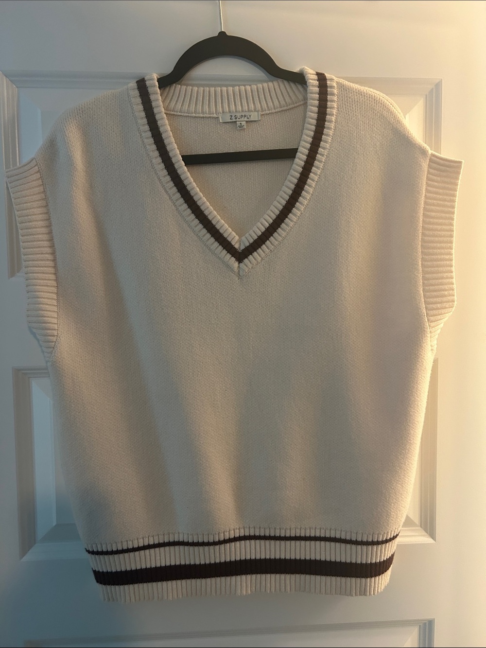 Z Supply Cream V-Neck Knit Sweater Vest with Dark Trim